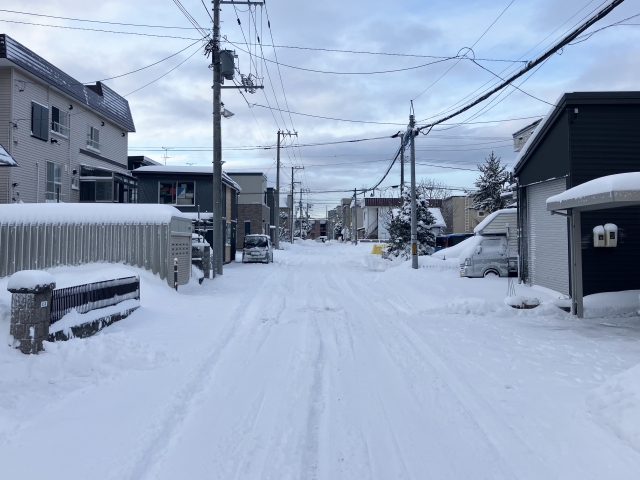 日本の住宅は寒すぎる！世界と比較する断熱基準